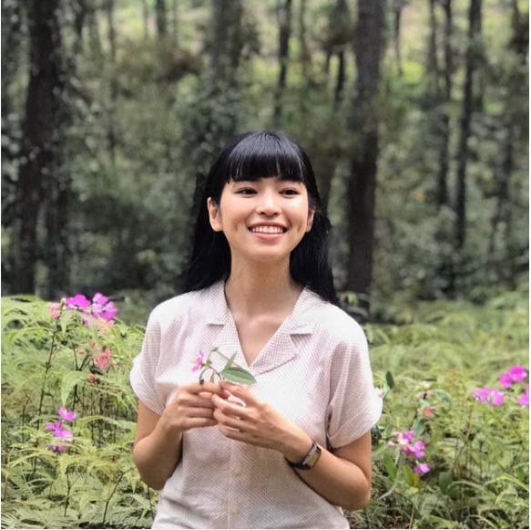 Khánh Vân (Mắt Biếc) lột xác với vòng 1 căng đầy, kéo khóa quần lấp ló nội y-5