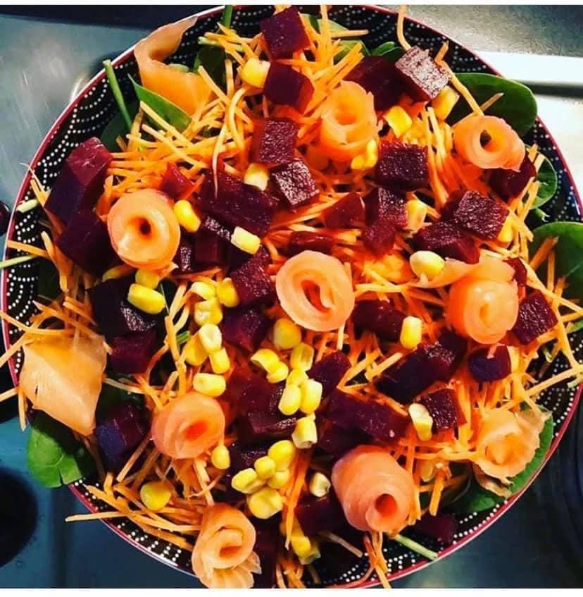 Mẹ Việt ở Thụy Sĩ chia sẻ những đĩa salad màu sắc đẹp như nhà hàng-5