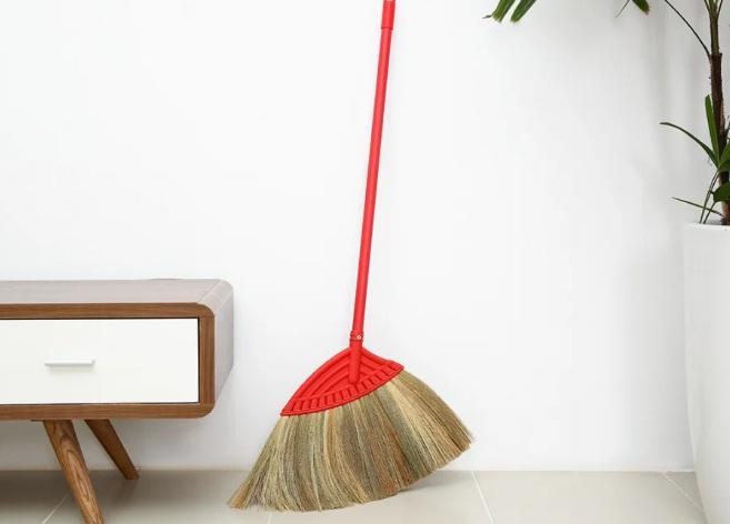 Để chổi ở vị trí tam hợp trong nhà: Phạm đại kỵ khiến gia đình lục đục-2