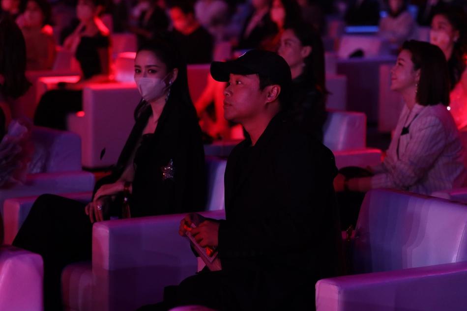 6 mỹ nhân hàng đầu Cbiz gây sốt khi đọ sắc trong một khung hình-10