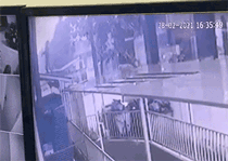 Siêu nhân cứu em bé rơi từ tầng 13 ở Hà Nội từng làm nhiều việc tốt-3