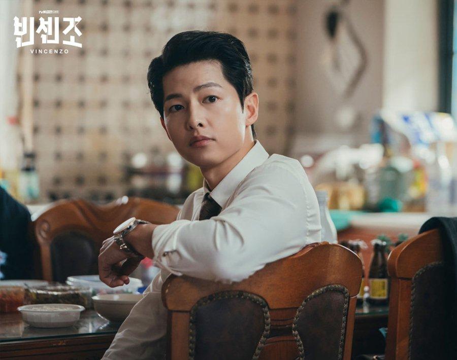 Drama “Vincenzo” của tvN chiếm vị trí đầu tiên trong khung giờ trên tất cả các kênh truyền hình cáp với rating trung bình trên toàn quốc là 8,1% cho tập mới nhất.