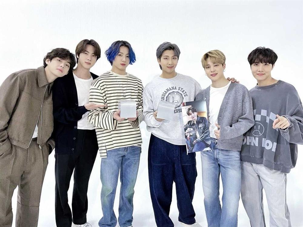 BTS vả anti-fan dám nói nhờ fan đông mới giành được giải Deasang-2