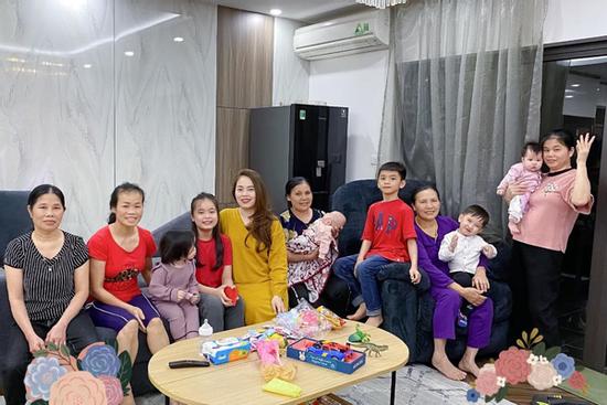 6 con thuê 5 giúp việc, Hằng 'Túi' khoe cuộc sống chuẩn đại gia