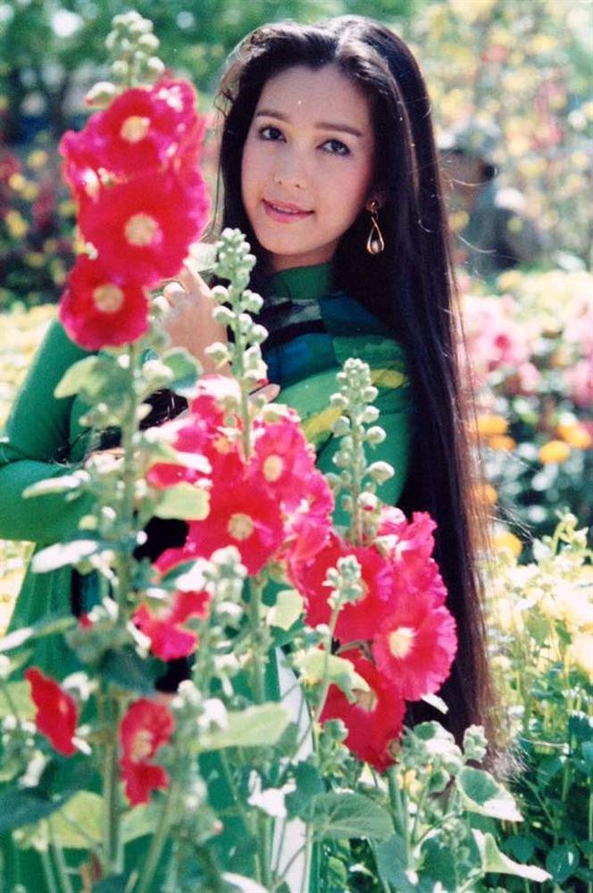 Vũ Hà đánh giá ngoại hình nữ hoàng ảnh lịch Diễm My 6X-2