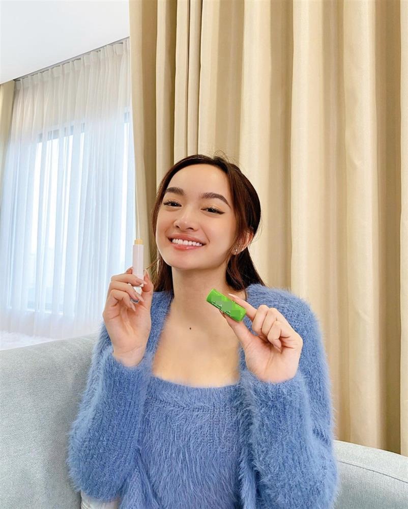 Đụng hàng set áo lông: Ngọc Trinh - Chi Pu khoe eo thon, Kaity hack dáng hiệu quả-6