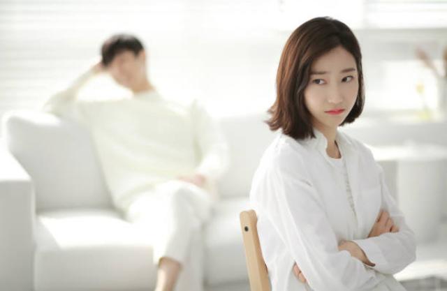 Hí hửng đón đứa con vừa chào đời, tôi chết lặng khi có người đến đưa cho tờ giấy-1