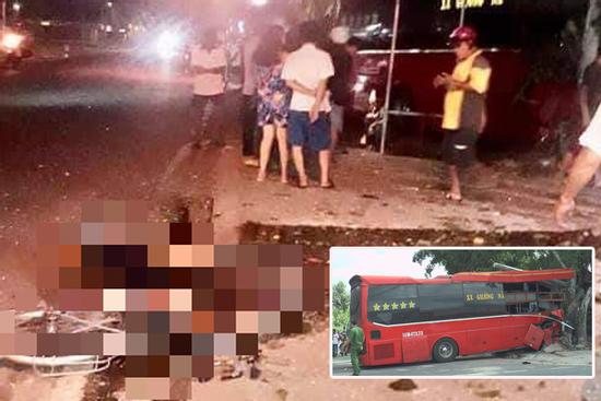 Xe khách đâm nhóm xe đạp, 3 người chết, 2 người thương nặng