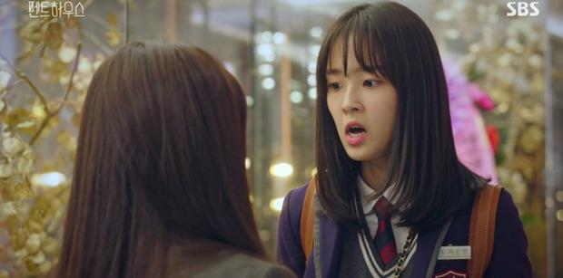 Ha Eun Byeol (Penthouse) bị tố hiếp đáp bạn học, mang cả đời thật lên phim-8