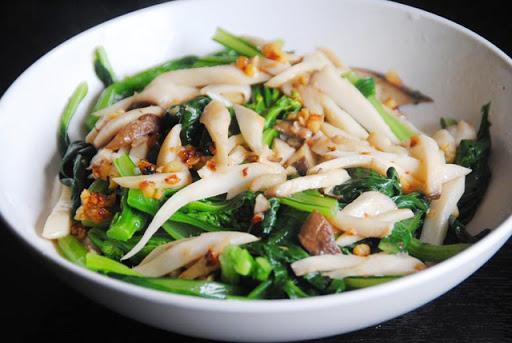 Tuyệt đối không hâm nóng lại nhiều lần những món này, cố ăn chỉ sinh bệnh cho gia đình-3