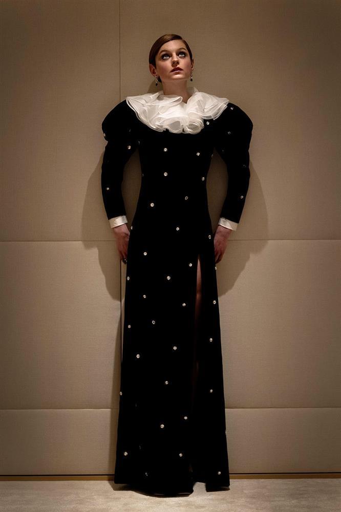 Những bộ trang phục đẹp nhất tại Quả cầu Vàng 2021-14