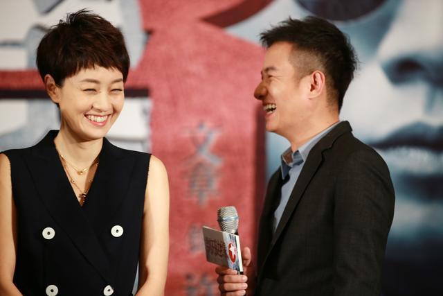 Loạt sao nam thích ngoại tình dù vợ vừa đẹp vừa đảm-2