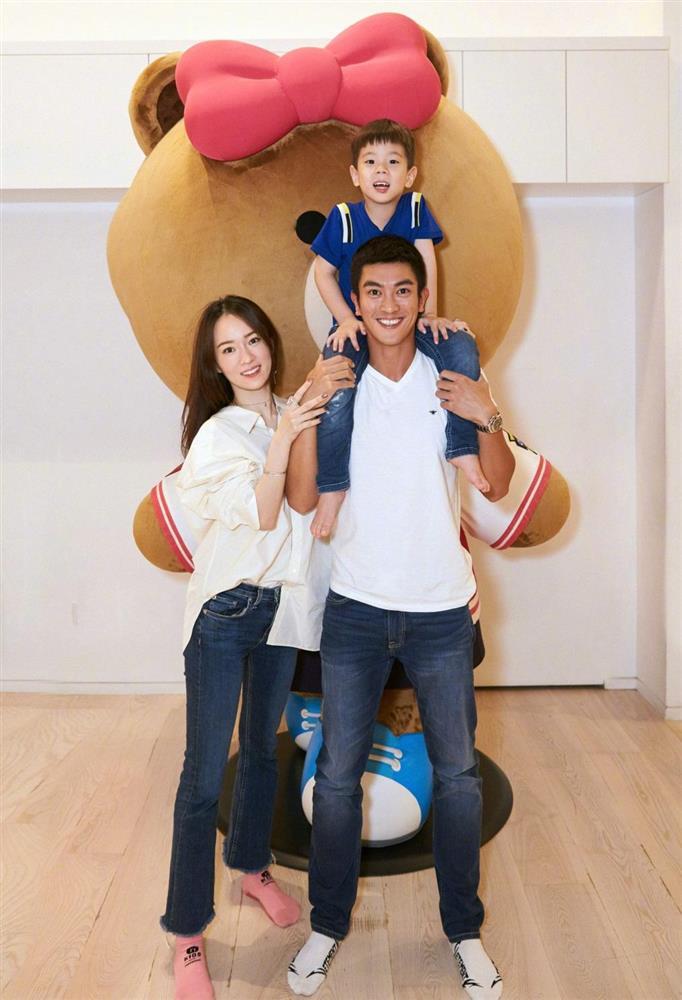 Con trai Hoắc Tư Yến sở hữu ngoại hình điển trai hệt Lý Hiện-7