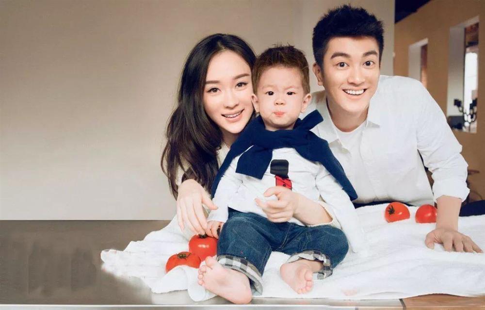 Con trai Hoắc Tư Yến sở hữu ngoại hình điển trai hệt Lý Hiện-9