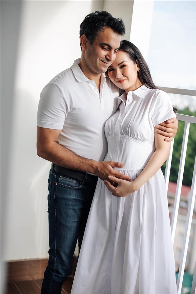 Võ Hạ Trâm mang thai sau 2 năm lấy chồng Ấn Độ-1