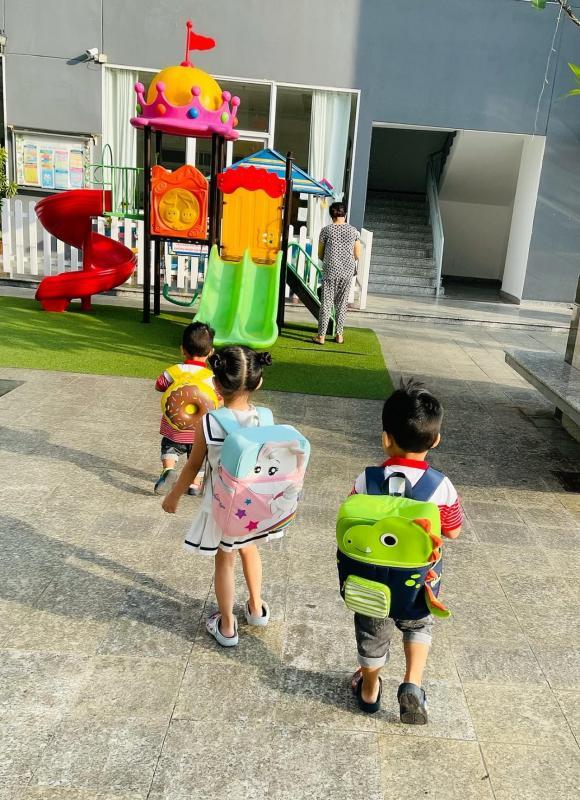 1.001 biểu cảm các nhóc tỳ nhà sao Việt khi quay lại trường học-4