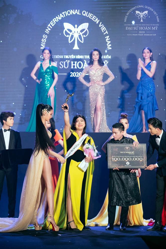 Phản ứng của Vũ Thu Phương khi bị mượn tên quậy banh-5