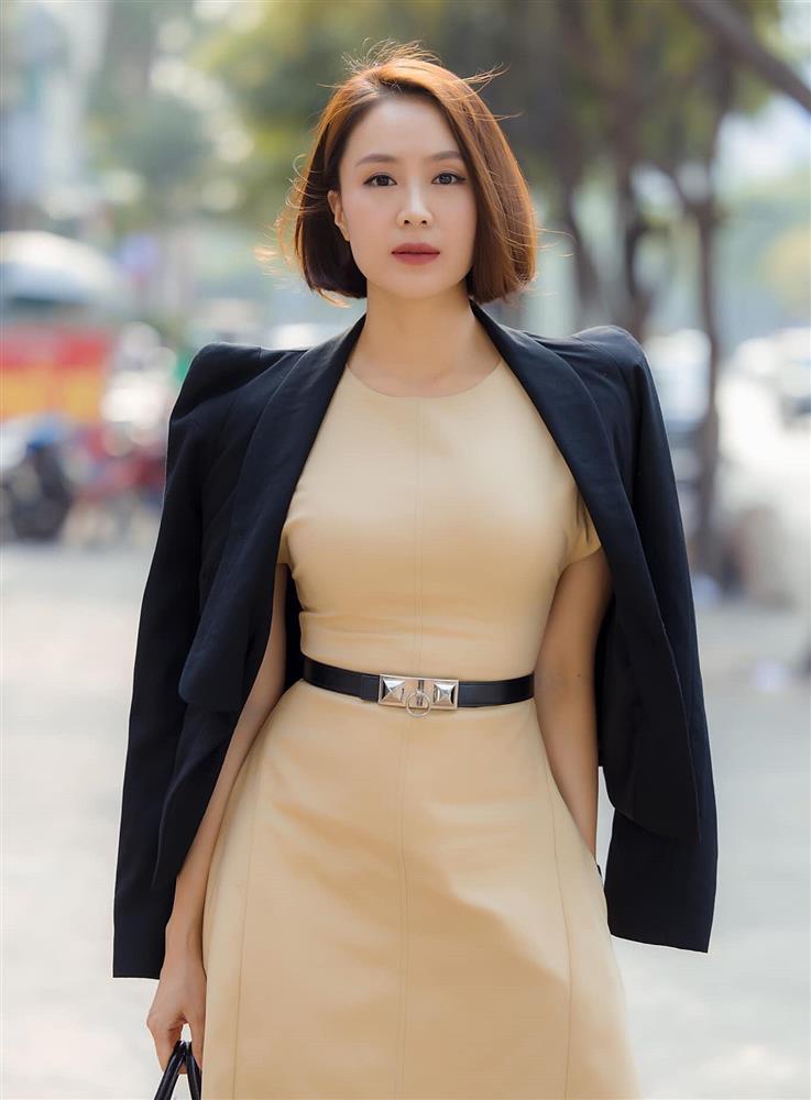 5 tips diện blazer sang-xịn-mịn của Hồng Diễm Hướng Dương Ngược Nắng-4