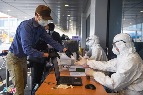 Máy bay phải bay vòng hạ cánh vì chó xâm nhập khu bay-2