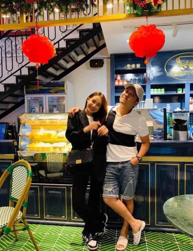 Nhã Phương lồng lộn như kiều nữ, Trường Giang kè kè dép tổ ong-1