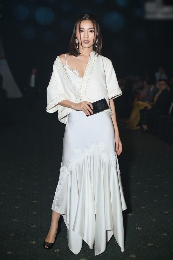 Hễ mặc màu tím là Ninh Dương Lan Ngọc lại lọt top sao mặc xấu-8