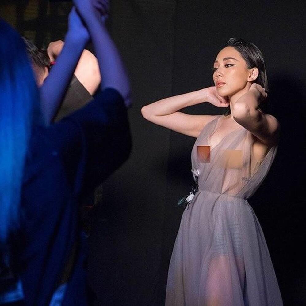 Hot girl Thúy Vi diện váy mỏng như tờ giấy mà không hề lộ liễu phô phang-9