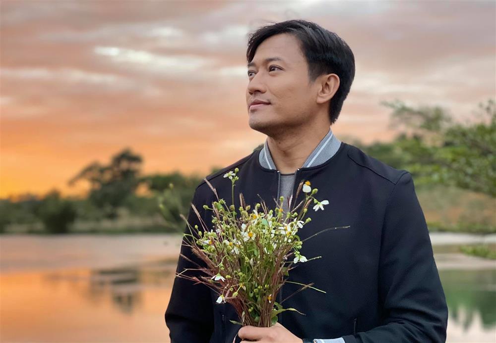 Quý Bình khoe ảnh 19 năm trước, hé lộ cân nặng hú hồn 19 năm sau-3