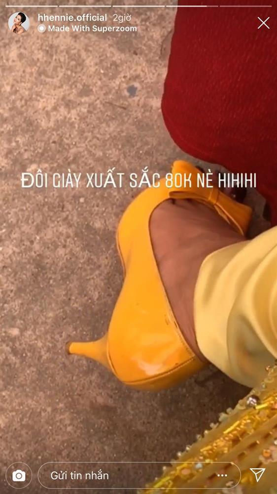 HHen Nie phá tan nát đôi giày hiệu giá 20 triệu đồng-9