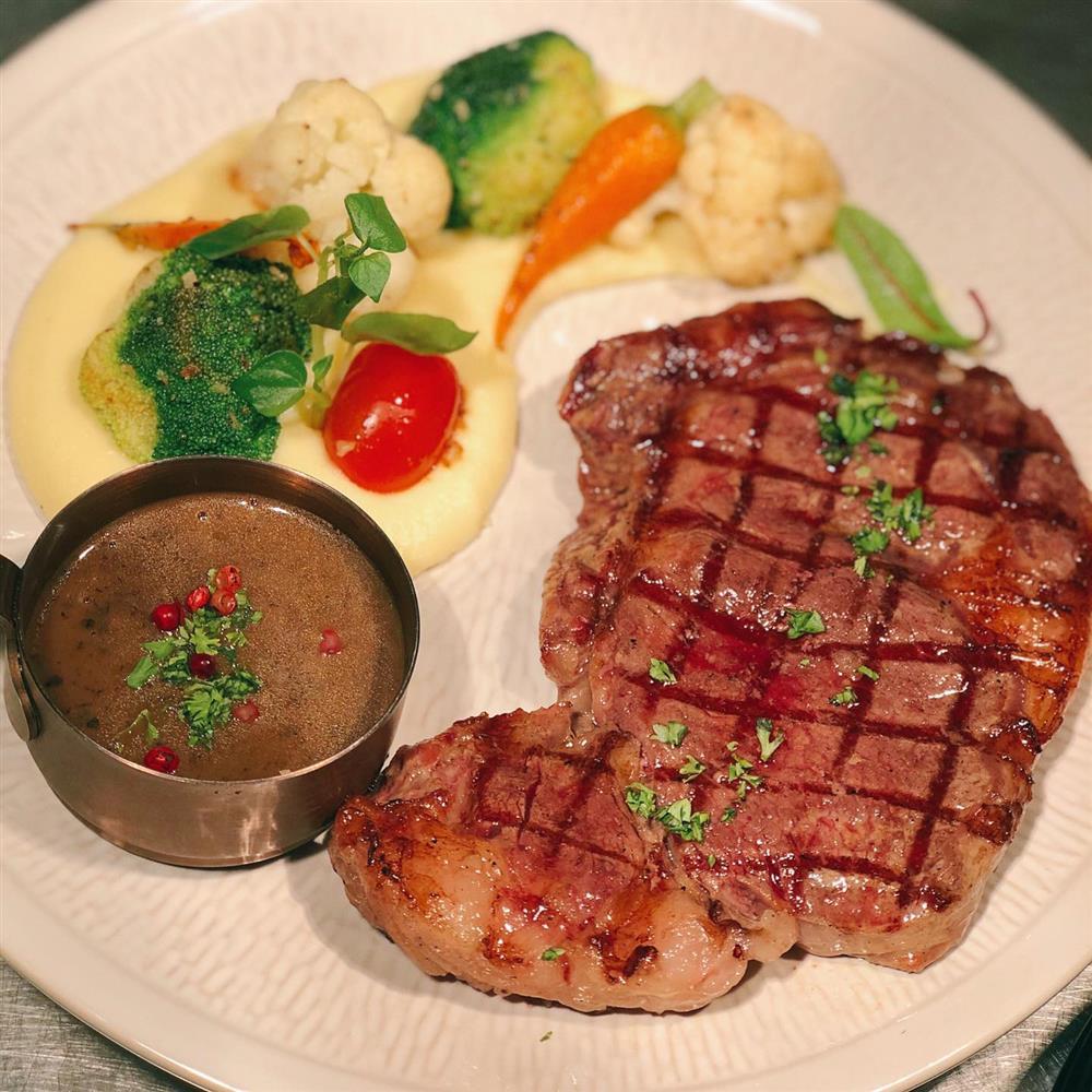 Rủ gấu hẹn hò 8/3 với 4 quán beefsteak có giá siêu rẻ ở Sài Gòn-4