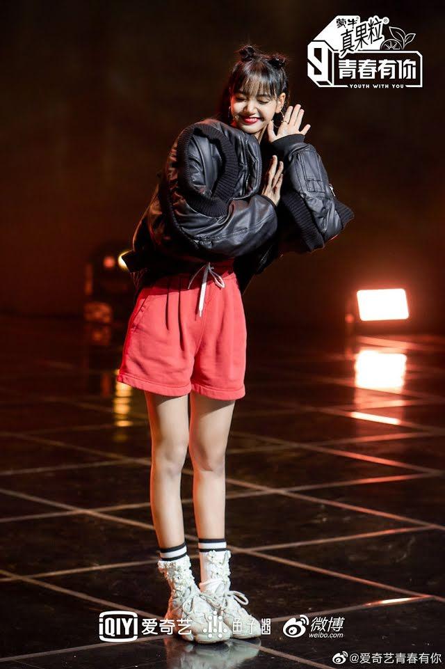 Chấm hết Lisa dễ thương, Lạp lão sư nhìn đã hốt trở lại Thanh Xuân Có Bạn 3-1