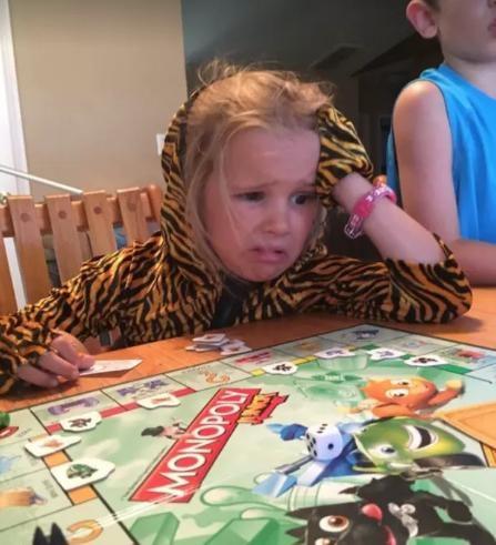 101 kiểu bày tỏ cảm xúc khó chịu ra mặt của lũ trẻ khiến bạn không thể nhịn cười-4