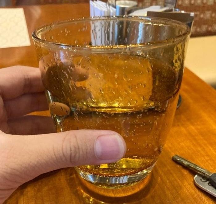 Những pha thiết kế lệch tông khiến người sử dụng phải khẩu nghiệp-10