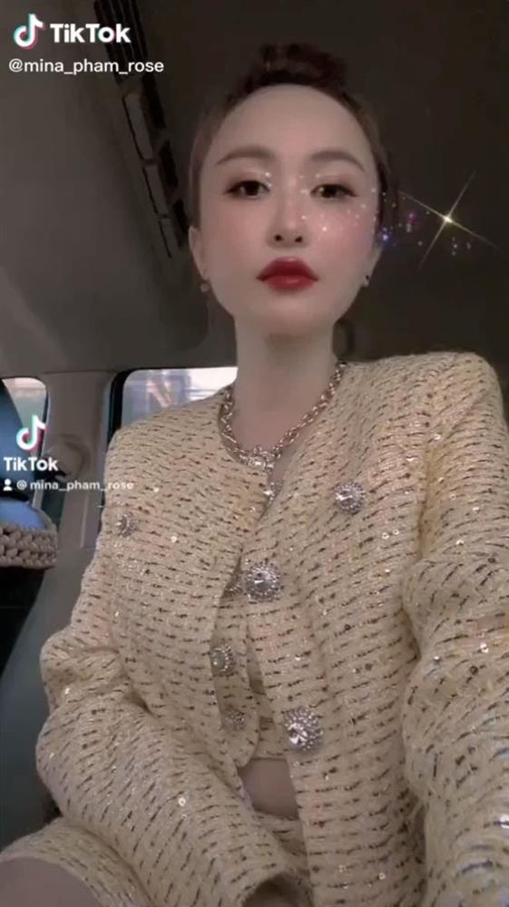 Vợ 2 Minh Nhựa lộ bụng ngấn mỡ, khác xa body chữ S vẫn khoe-3