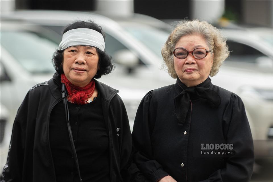 NSƯT Chí Trung cùng nhiều nghệ sĩ ngậm ngùi tiễn biệt bố Trần Hạnh-3