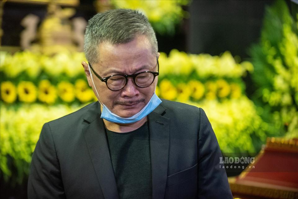 NSƯT Chí Trung cùng nhiều nghệ sĩ ngậm ngùi tiễn biệt bố Trần Hạnh-8