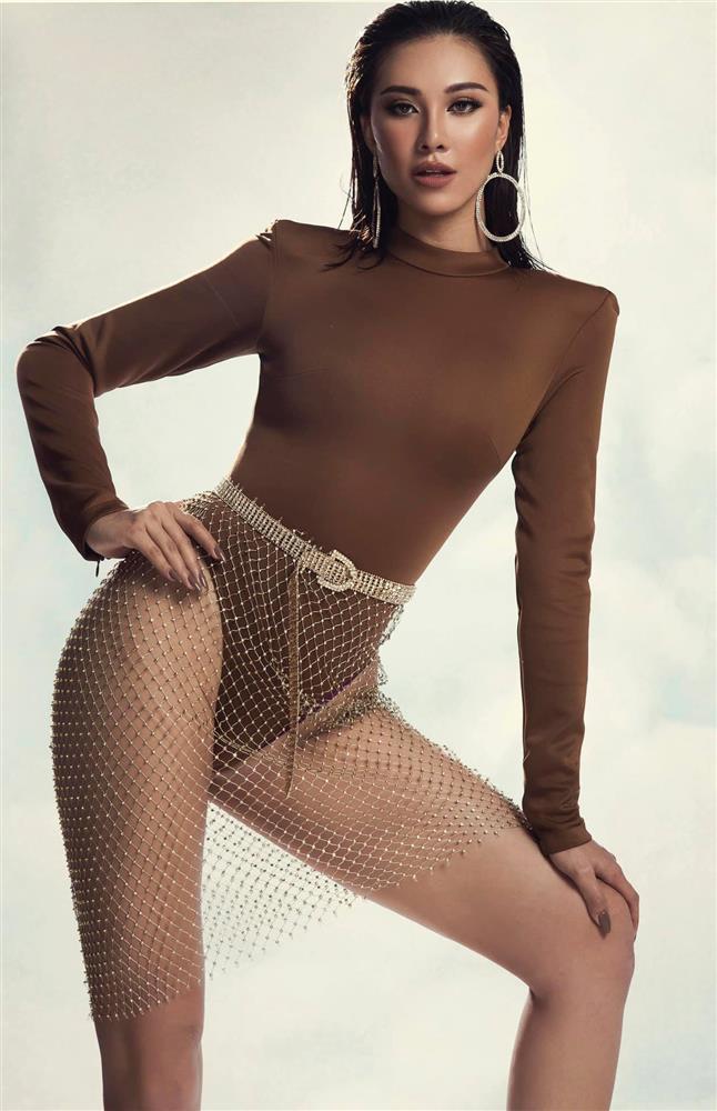 Chụp cùng Á hậu kém 14 tuổi, nhan sắc Hiền Thục giật spotlight-6