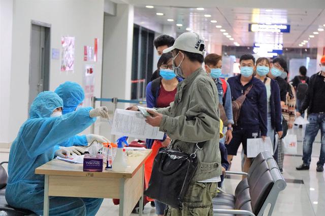 Hải Phòng khẩn tìm người đi cùng chuyến bay với ca tái dương tính Covid-19 từ TP HCM ra Cát Bi-1