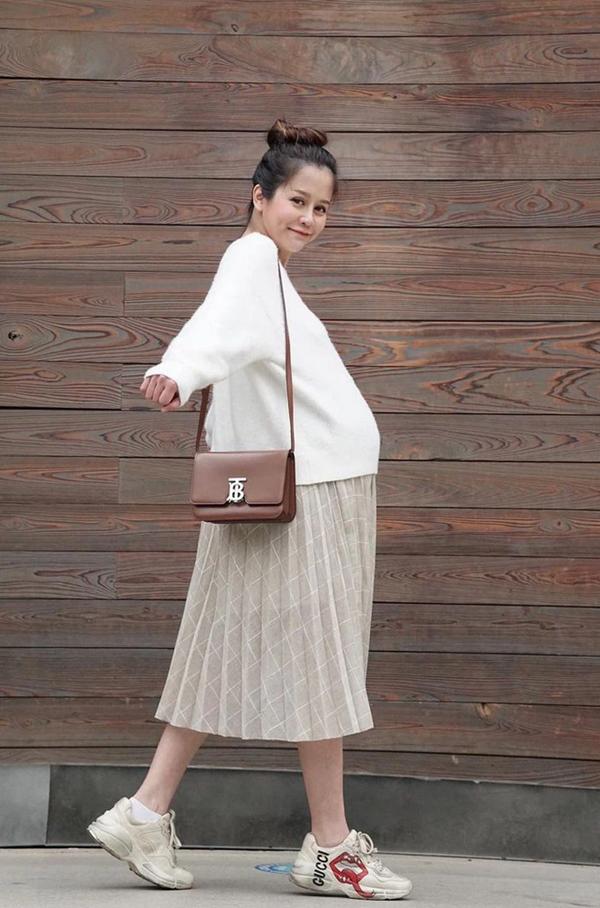 An Nguy: Hot vlogger thích cà khịa năm nào giờ là mẹ bỉm sữa âm thầm sinh con-8