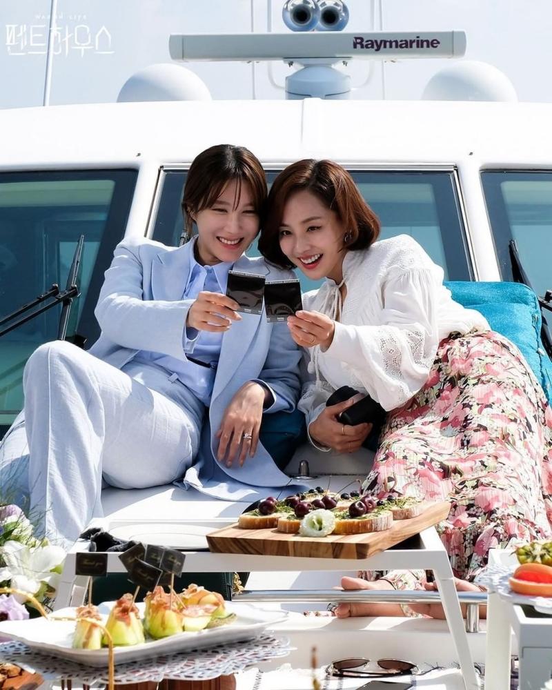 Lee Ji Ah ngưỡng mộ Kim So Yeon vì ác như quỷ vẫn được thương ở Penthouse-6