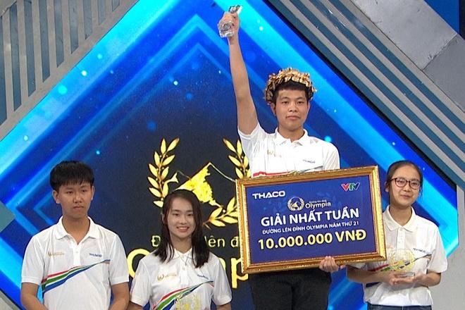 Nữ sinh gây chú ý nhờ vẻ ngoài xinh xắn ở Olympia-2