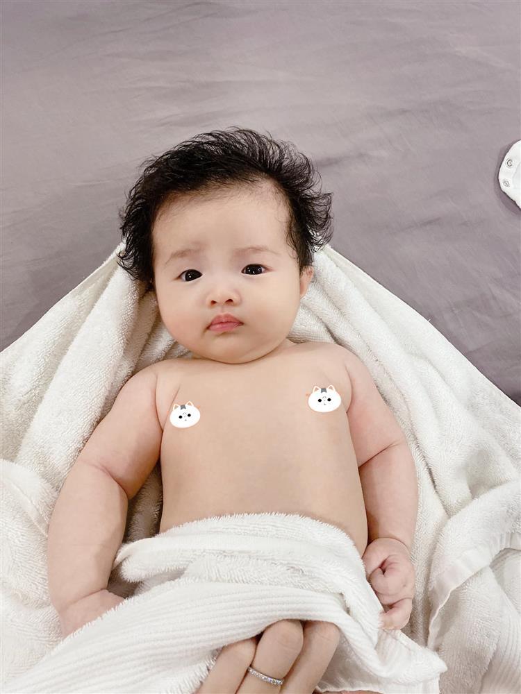 Nhà Đông Nhi gặp nhà Phạm Quỳnh Anh: Bé Winnie chiếm spotlight-4