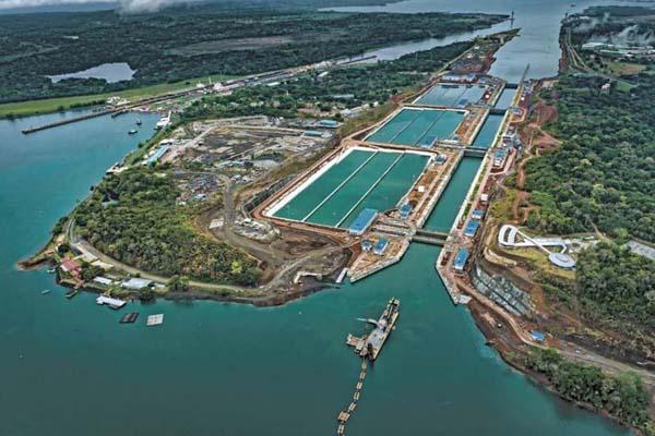 Rừng đá cao nguyên độc đáo ở Trung Quốc-1