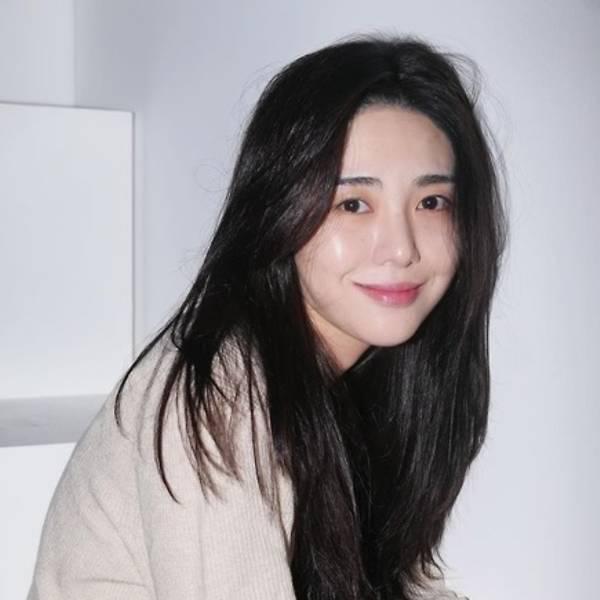 HOT: Mina (AOA) livestream kể bị sao nam đình đám cưỡng hiếp-2