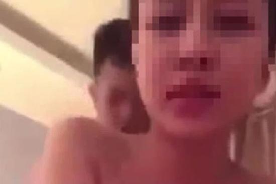 Xác minh clip 'nóng' ghi cảnh 1 phụ nữ quan hệ tình dục với 2 nam