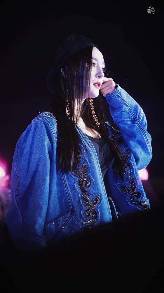 Những lần Dương Mịch mặc đồ khoe vòng 1 như chực nhảy ra ngoài-6