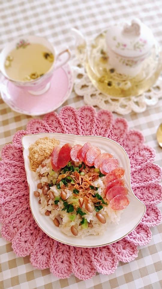 Mẹ Việt ở Maylaysia khoe suất cơm đĩa trong những ngày ở nhà tránh dịch-12