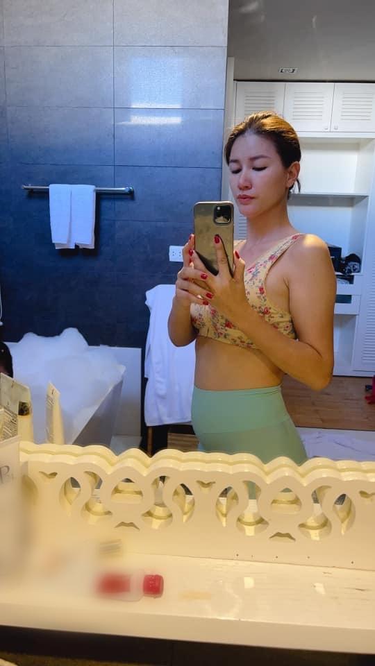 Trang Trần khoe bé mỡ bèo nhèo như vừa mới đẻ xong-2