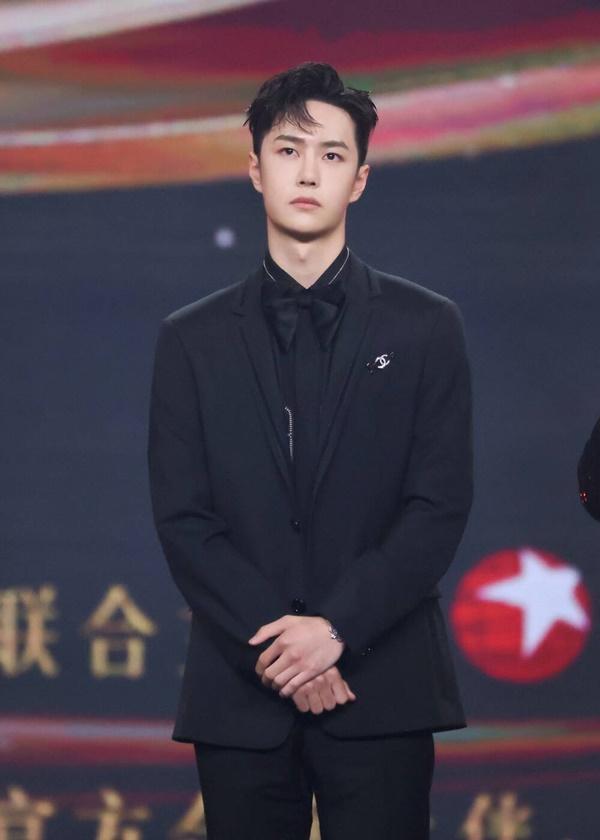 Ekip bị chỉ trích vì Vương Nhất Bác đóng quá nhiều phim?-5