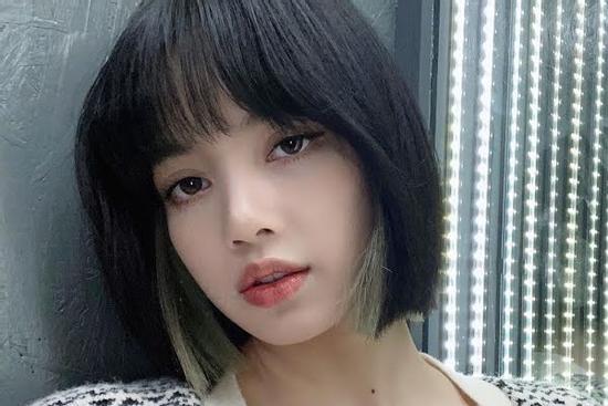 Fan Lisa đe dọa YG khi chứng kiến idol bị coi như sao hạng bét