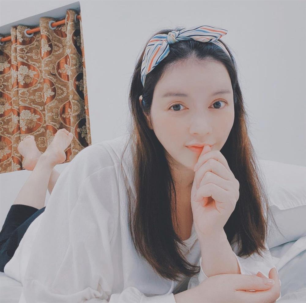 Lý Nhã Kỳ khoe mặt mộc khác lạ khó nhận ra-1